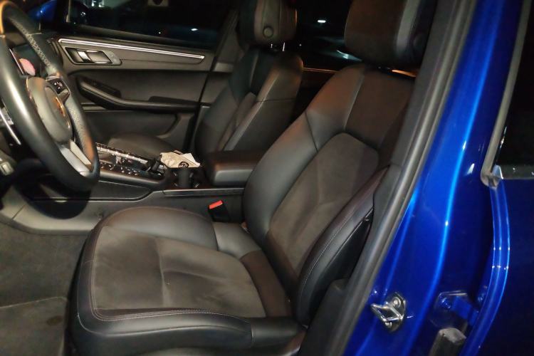 Used Porsche Macan 2017 Macan 2.0T Left Front Seat