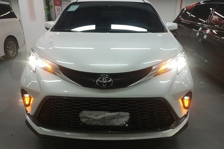 Used Toyota Granvia 2024 2.5L Hybrid Prestige PLUS Four-Wheel Drive Version