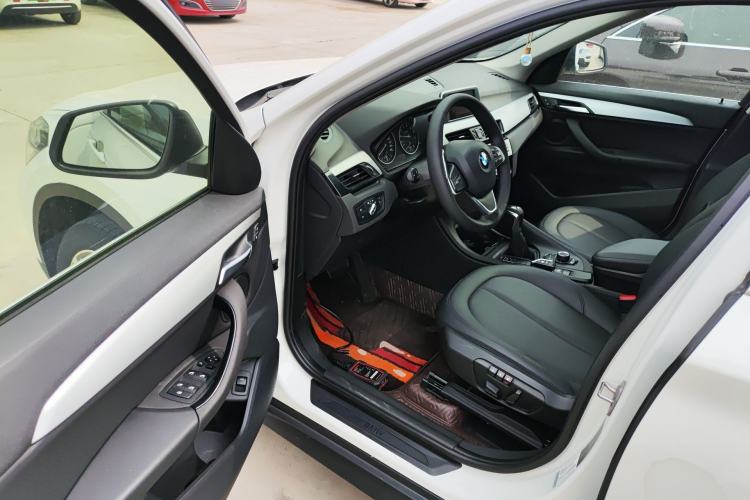 Used BMW X1 2018 sDrive20Li Leading Model