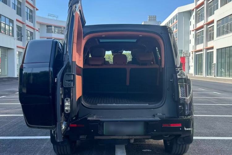 Used Yangwang U8 2023 Luxury Edition
