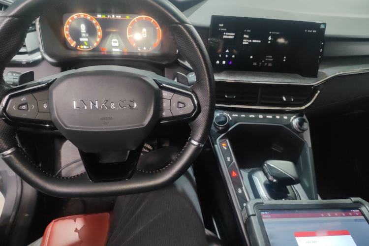 Used Lynk & Co 06 2020 1.5T JinPro model