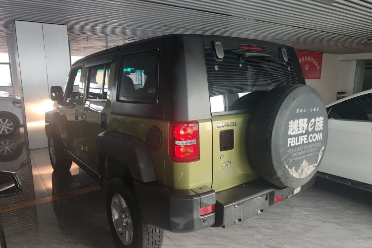 Used BAIC Off-Road BJ40 2016 40L 2.3T Automatic Two-Wheel Drive Luxury Edition
