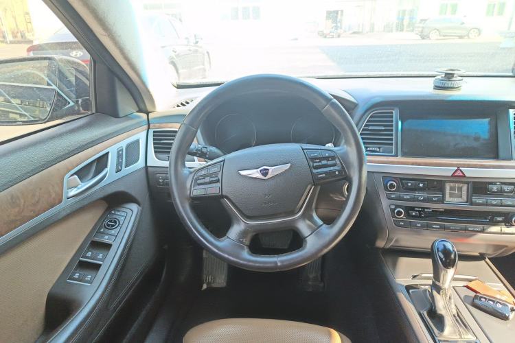 Used Hyundai Genesis 2015 3.0GDi Four-Wheel Drive Flagship Edition
