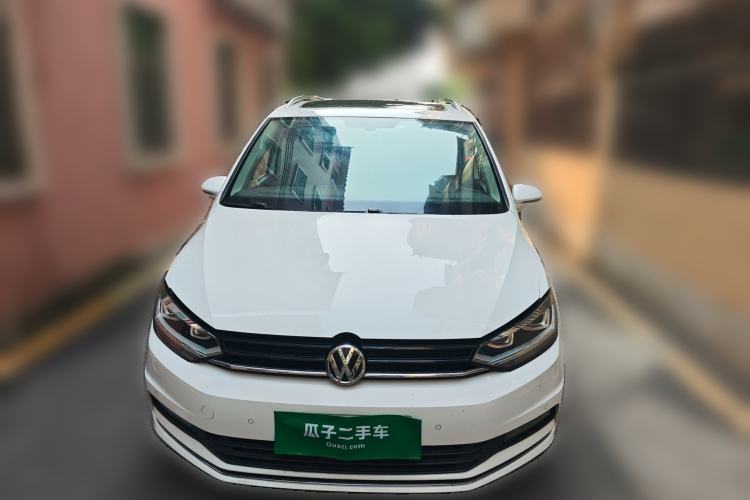 Used Volkswagen Touran 2016 Volkswagen Touran L 280TSI DSG Luxury Edition Front