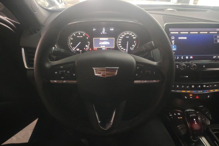Used Cadillac CT5 2021 28T Luxury Model Steering Wheel