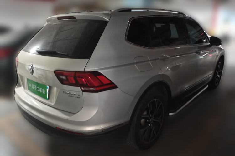 Used Volkswagen Tiguan L 2019 Revised 330TSI Automatic Two-Wheel Drive Smart & Luxury Edition China VI Standard