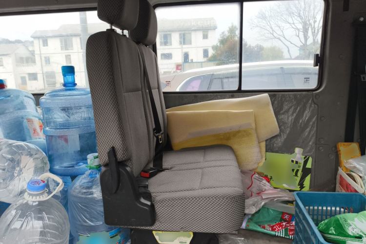 Used Iveco Daily 2017 2.5T A35 Passenger Van 5-7 Seats Model 47Z5
