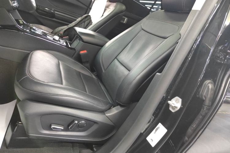 Used Ford Explorer 2020 EcoBoost 285 4x4 Titanium Edition 6 Seats