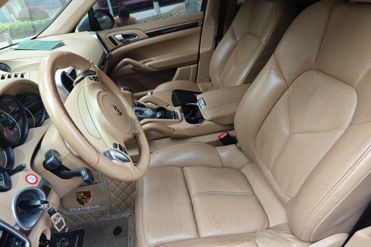 Used Porsche Cayenne  Left Front Seat