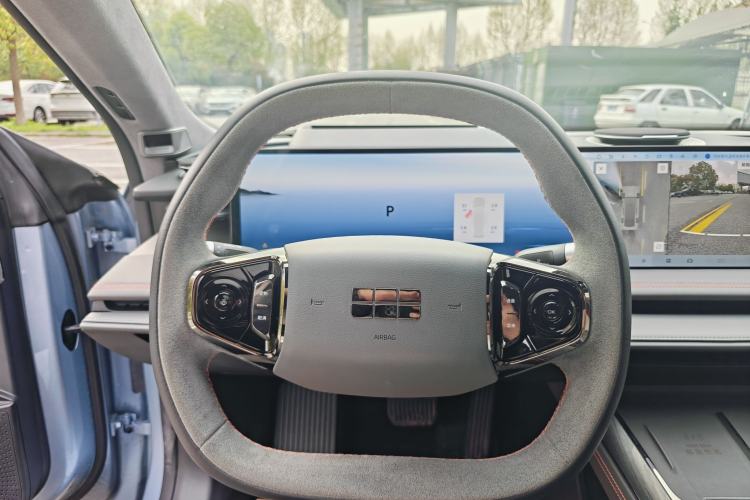 Used Geely Galaxy E8 2025 620 km All-Wheel Drive Starship LiDAR-Enabled Intelligent Driving Version
