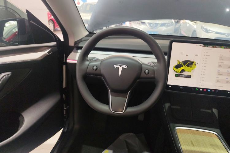 Used Tesla Model Y 2024 Long-Range All-Wheel-Drive Version Steering Wheel