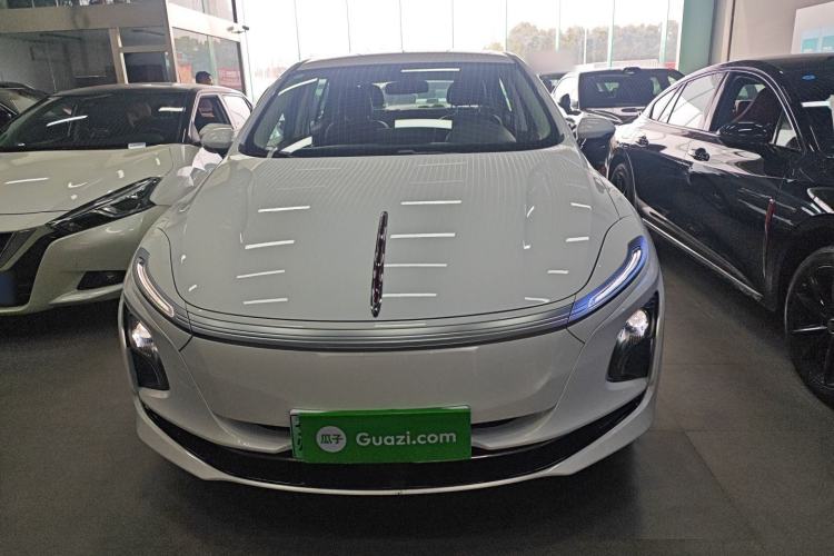 Used Hongqi E-QM5 2025 500km Range Commuter Version