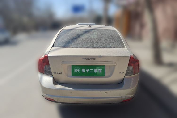 Used Volvo S40 2006 2.4i
