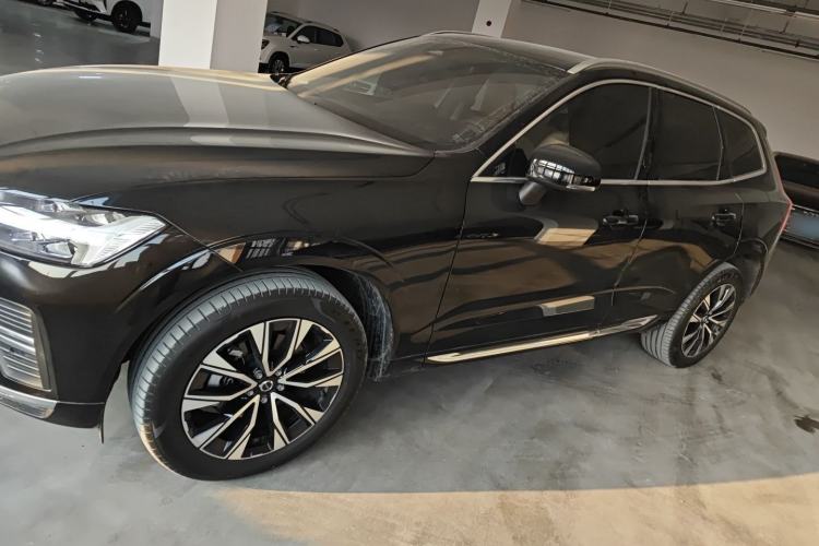 Used Volvo XC60 2024 B5 4x4 Smart Luxury Edition