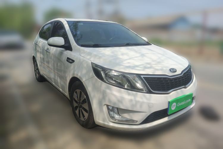 Used Kia K2 2012 Hatchback 1.4L Automatic Cool Edition Front Right 45 Deg