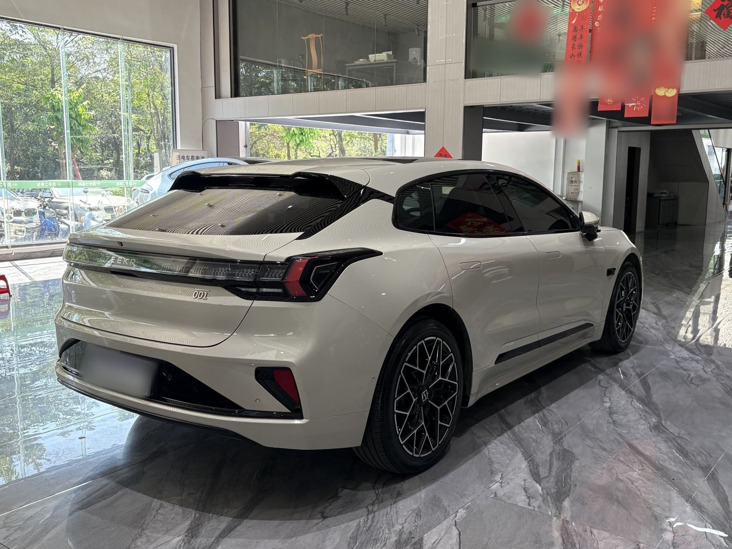 Zeekr 001 2025 WE Edition 95 kWh All-Wheel Drive — снимка 15