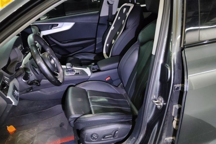 Used Audi A4L 2022 40 TFSI Luxury Dynamic Model