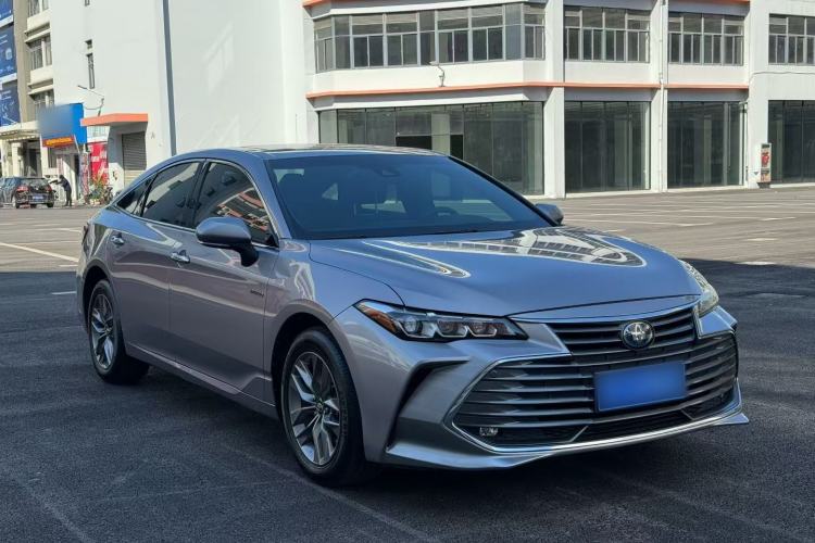 Used Toyota Avalon 2019 Dual-Engine 2.5L Luxury Edition China VI Standard
