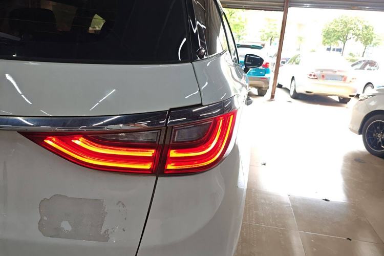 Used BYD Song MAX 2019 1.5T Automatic Smart Connect Ruiyi Sunroof Version 6 Seats China VI Standard
