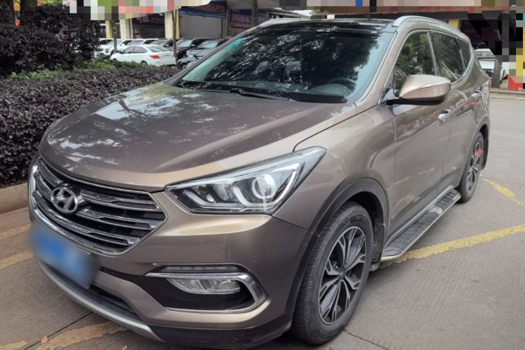 Used Hyundai Santa Fe 2017 2.0T Automatic All-Wheel Drive Smart 7-Seater