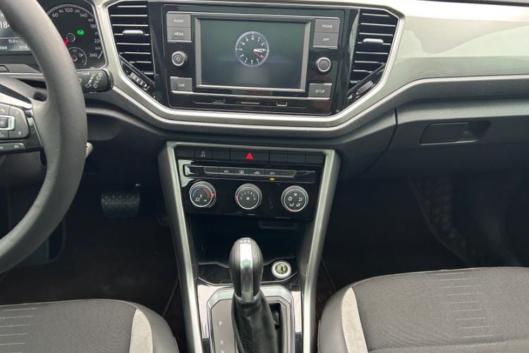 Used Volkswagen T-ROC 2018 280TSI DSG Two-Wheel Drive Advanced Version China V Emission Standard
