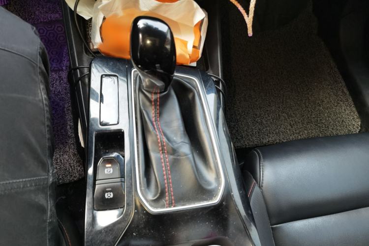 Used MG 5 2021 Revised Version 180 DVVT CVT Youth Luxury Edition Gear Lever