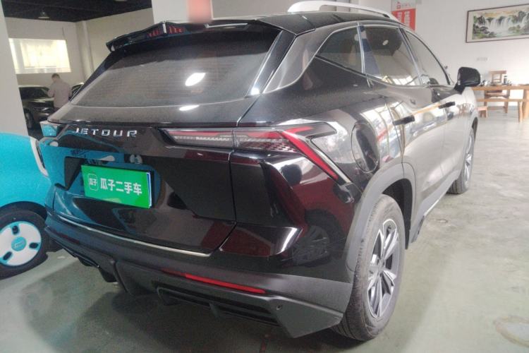 Used JETOUR Dashing 2023 1.5T DCT Starlight Shine Pro Edition Rear Right 45 Deg