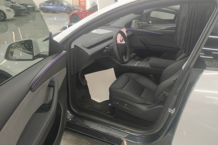 Used Tesla Model Y 2025 Rear-Wheel Drive First Edition