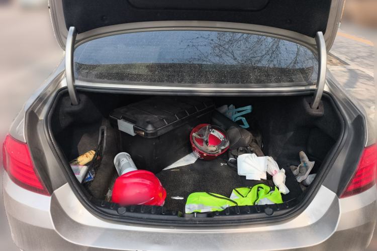 Used BMW 5 Series 2017 528Li Leading Model
