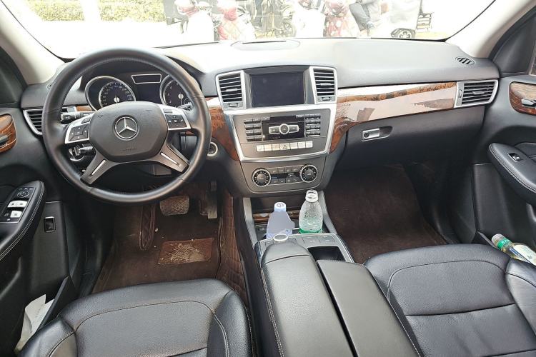 Used Mercedes-Benz M-Class 2014 ML 400 4MATIC Dynamic Model