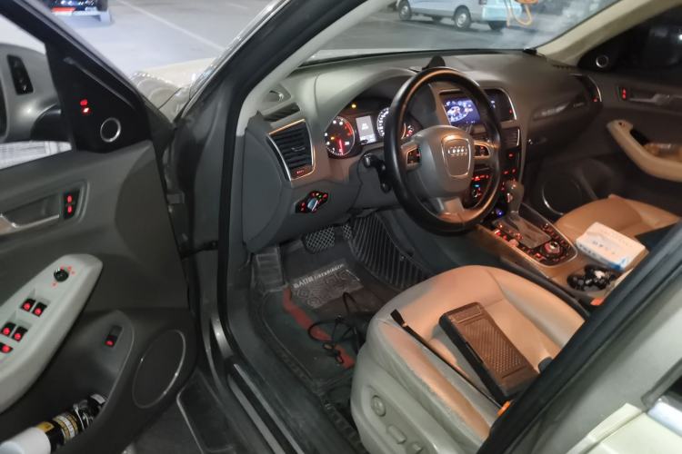 Used Audi Q5 2012 2.0TFSI Luxury Edition Driver Seat