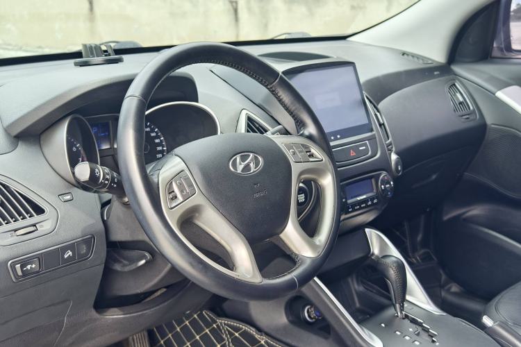 Used Hyundai ix35 2015 2.0L Automatic 2WD Smart Type China IV
