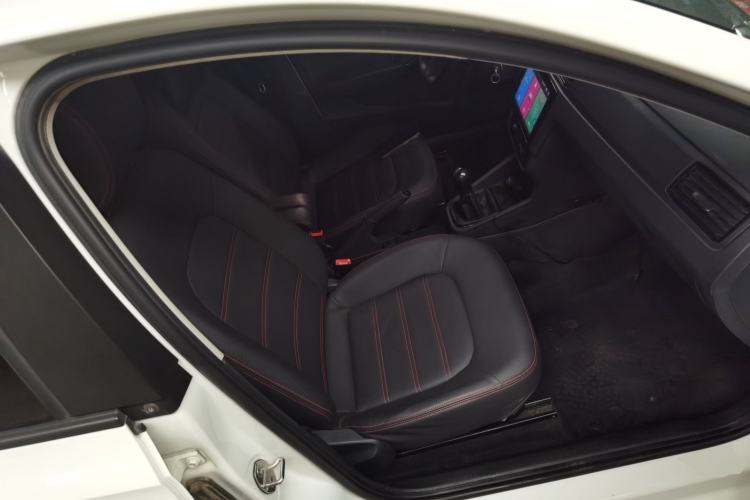 Used Volkswagen Santana 2016 1.4L Manual Fashion Edition