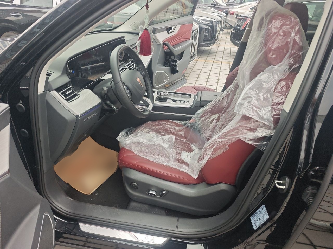 Hongqi HS5 2025 2.0T Two-Wheel Drive Flagship Pro Edition - Chinese Trim Xiang — снимка 12