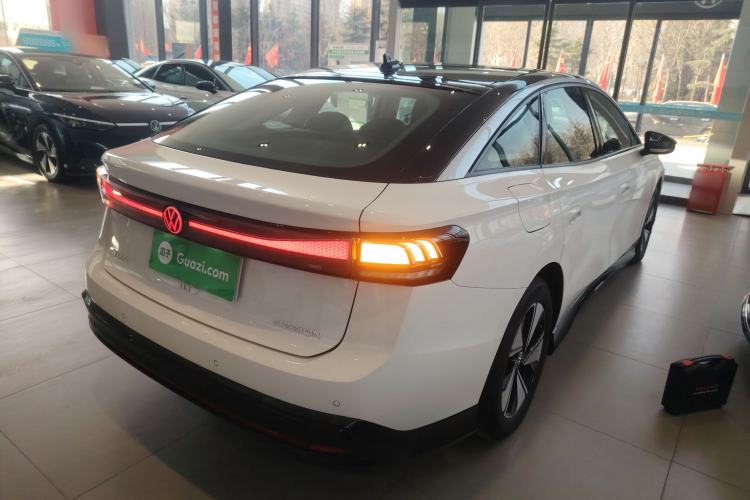 Used Volkswagen ID.7 VIZZION 2024 AIR model