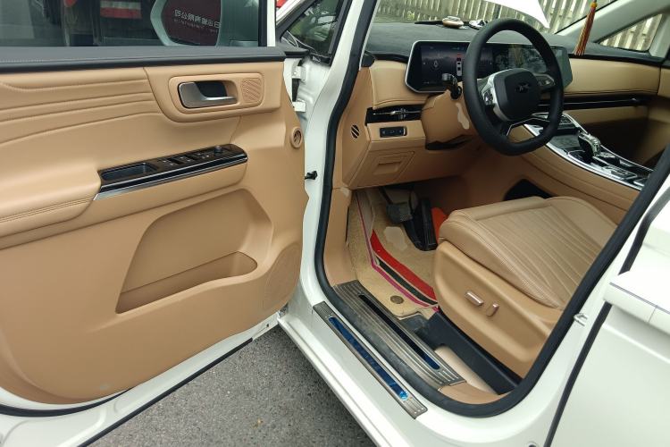 Used JAC Refine RF8 PHEV 2024 Zhiling Edition 1.5T 150KM Flagship Model – Lithium Iron Phosphate