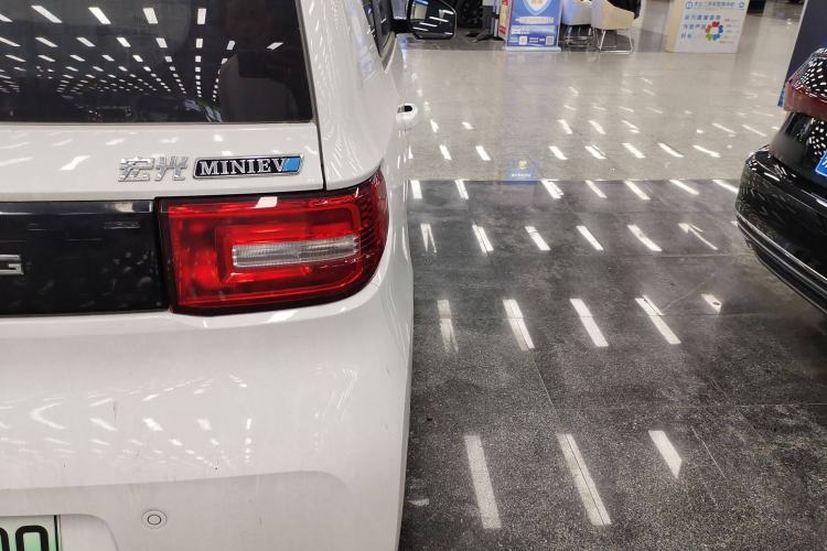 Used Wuling Hongguang MINIEV 2022 Zizai Version Lithium-NMC