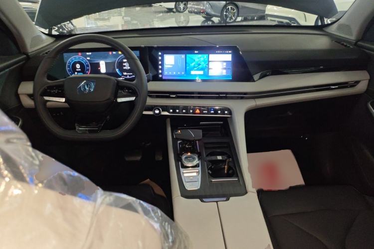 Used Changan CS75 PLUS 2025 Model, 3rd Generation Champion Edition 1.5T Jinghang Version
