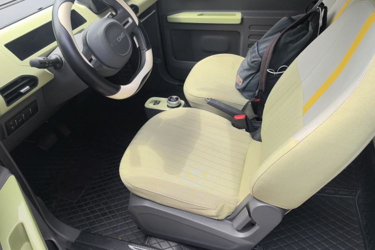 Used Geely Galaxy Panda 2023 Panda Mini 200km Endurance Bear Left Front Seat