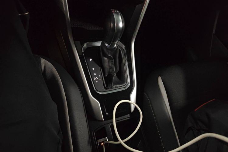 Used Volkswagen T-ROC 2018 230TSI DSG Two-Wheel Drive Advanced Version China V Standard