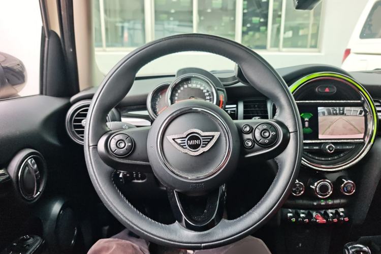 Used MINI 2019 1.5T COOPER Classic Edition Five-Door Version Steering Wheel