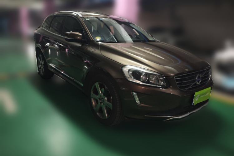 Used Volvo XC60 2015 T5 AWD Smart Drive Edition Front Right 45 Deg