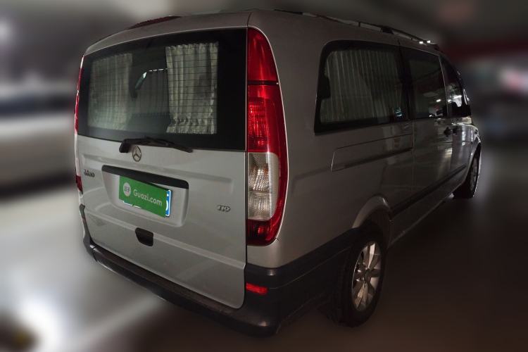 Used Mercedes-Benz Vito 2011 2.5L 7-seater executive version