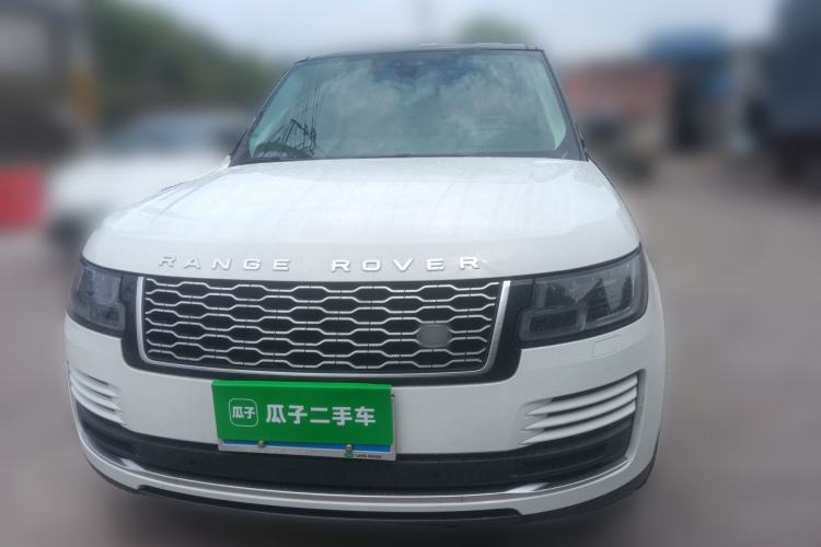 Used Land Rover Range 2022 3.0 L6 400 PS Classic Extended Version Front