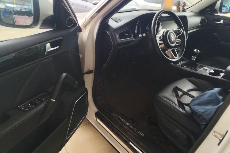 Used Zotye T600 2016 Sports Edition 1.5T Manual Luxury Model Driver Seat