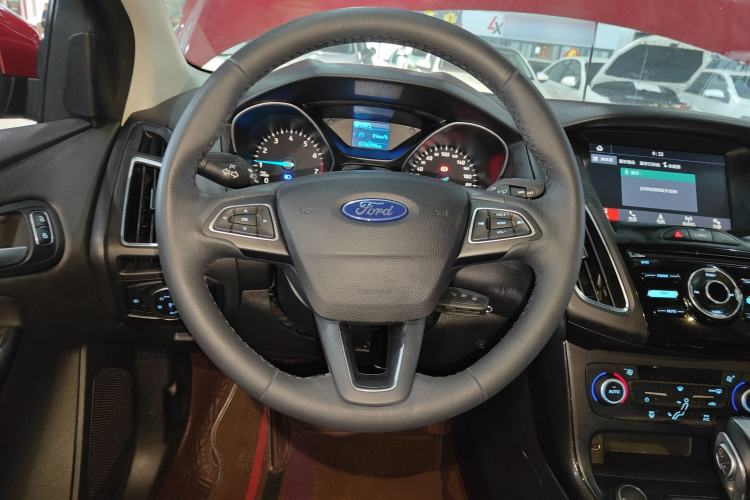 Used Ford Focus 2017 Hatchback 1.6L Automatic Fashion Edition Smart Drive Version Steering Wheel