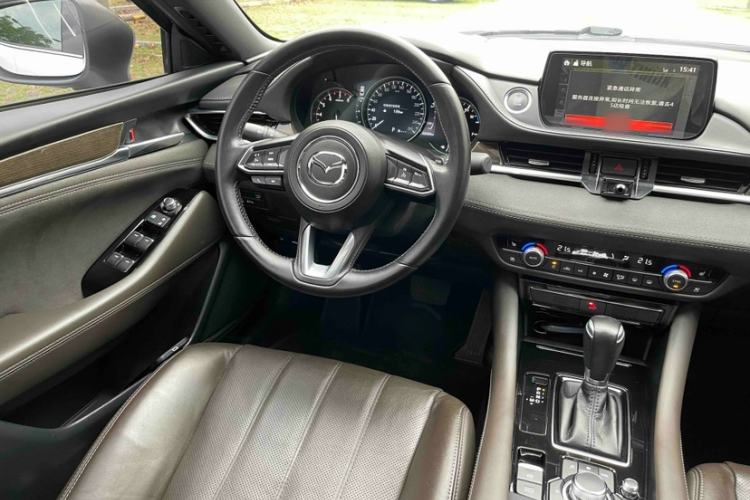 Used Mazda Atenza 2020 2.5L Sky Blue Prestige Edition Interior 2