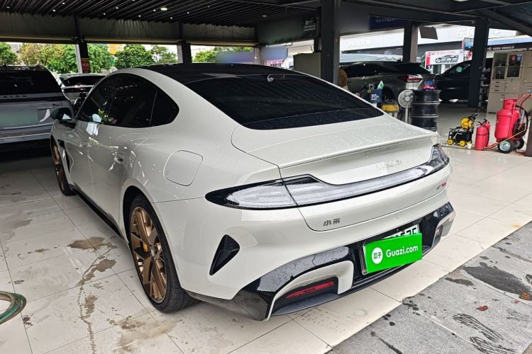 Used Xiaomi Auto SU7 2024 Four-Wheel Drive Ultra-Long Range Advanced Intelligent Driving Max Edition
