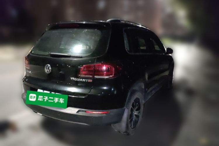 Used Volkswagen Tiguan 2015 1.8TSI Automatic Two-Wheel Drive Luxury Model Rear Right 45 Deg