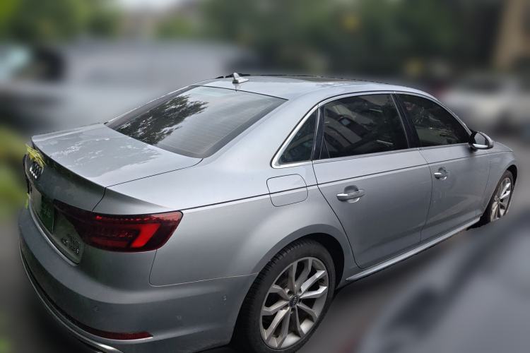 Used Audi A4L 2019 40 TFSI Fashion Edition China VI Emission Standard Rear Right 45 Deg